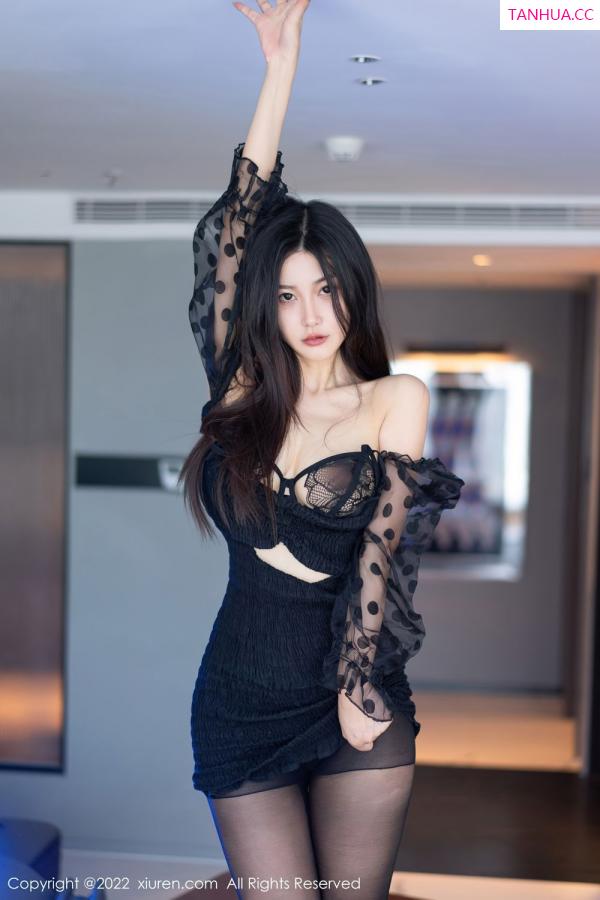 laura阿姣  [XiuRen]高清写真图 2022.07.25 No.5326 laura阿姣第14张图片